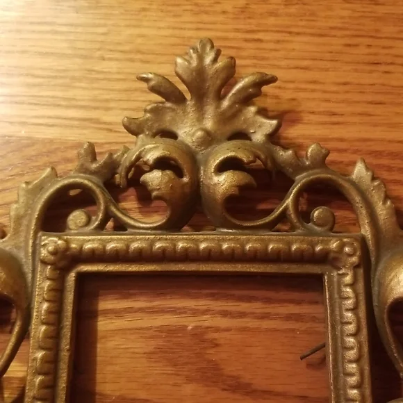 Antique Bronze Brass Multicasted Photograph Frame - Picture 5 of 8